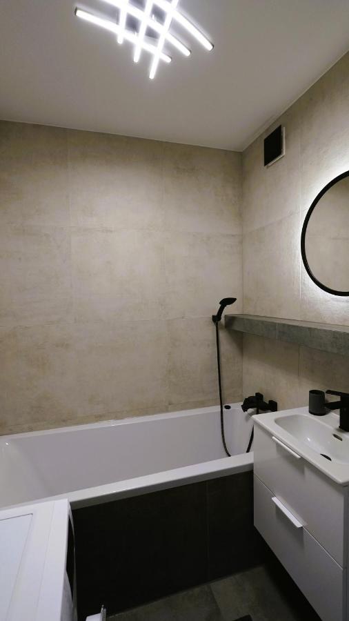 Apartament w centrum Kołobrzegu, nad rzeką Zewnętrze zdjęcie